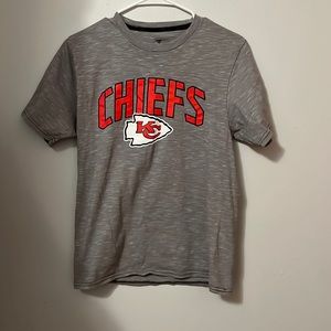 small, Chiefs t-shirt